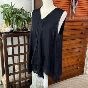 Black, silky, flowy top. Simply Vera by Vera Wang, size XL.